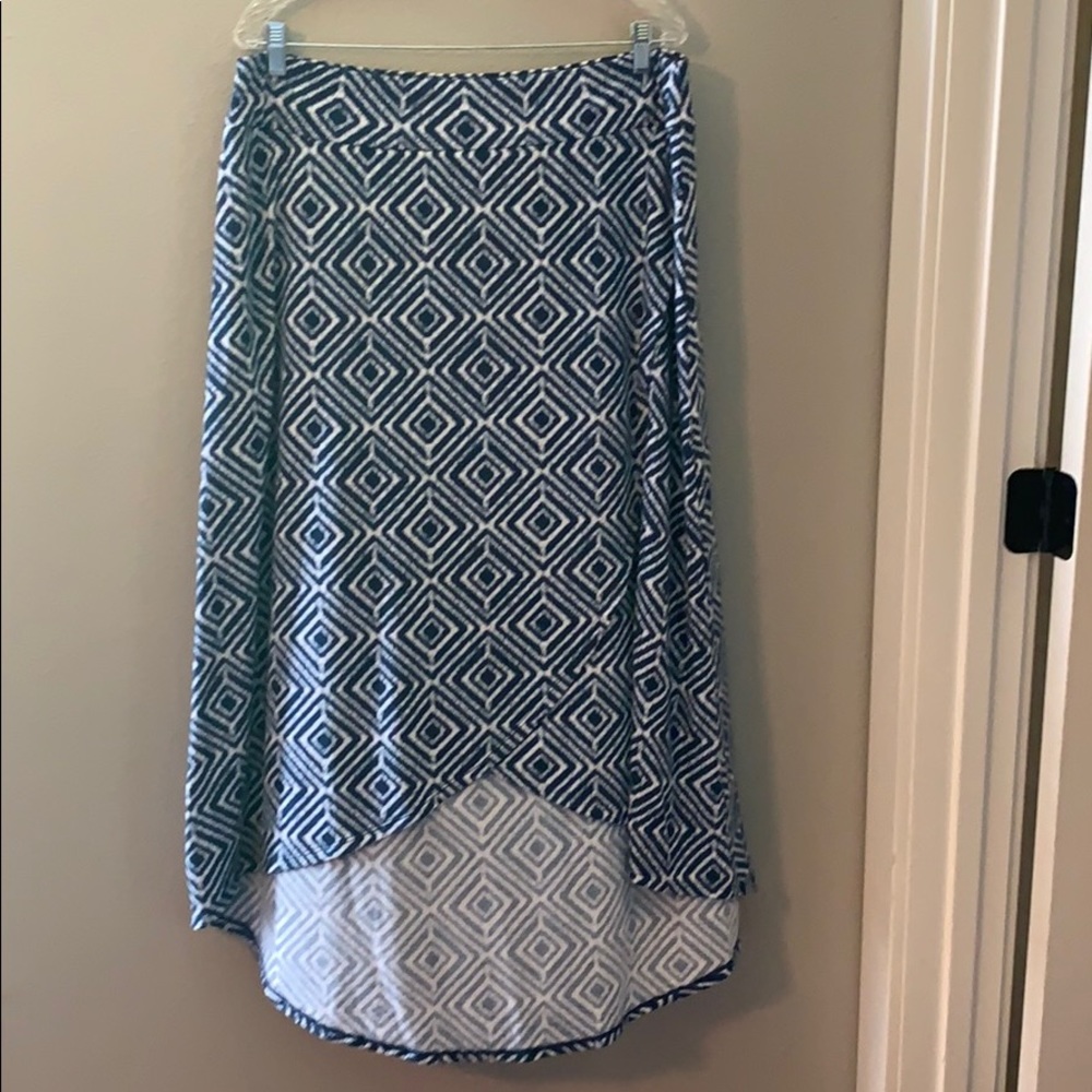Maxi skirt tulip high low cut